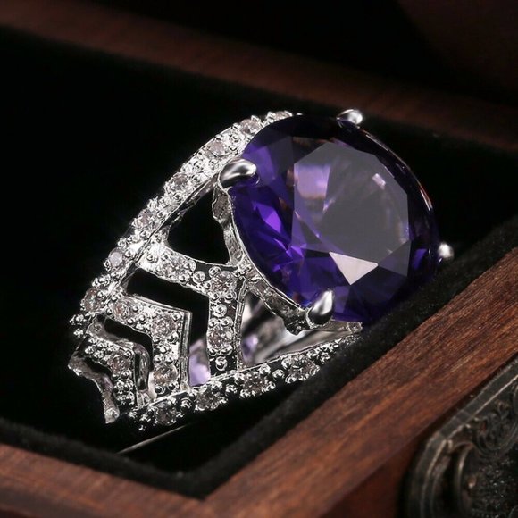Gorgeous 925 Silver Wedding Amethyst   Ring New - Picture 4 of 6